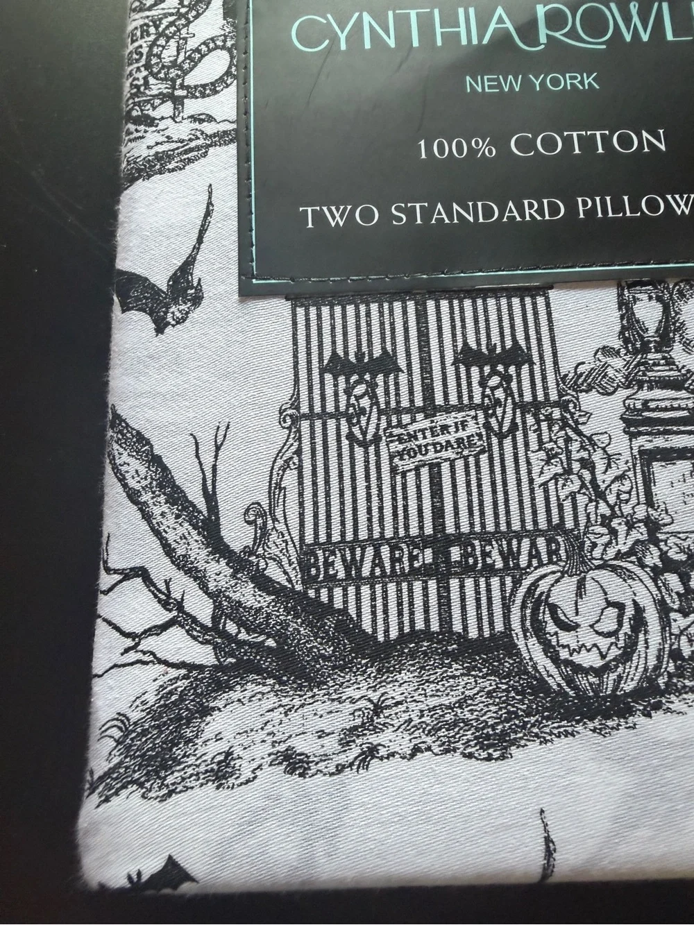 New Cynthia Rowley Halloween Haunted House 2pk Pillowcase Set Black/White Cotton